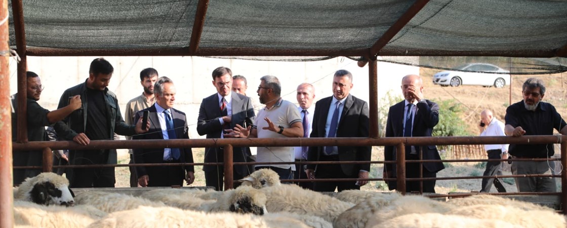 Belediye Başkanımız Merkezimizi Ziyaret Etmişlerdir.